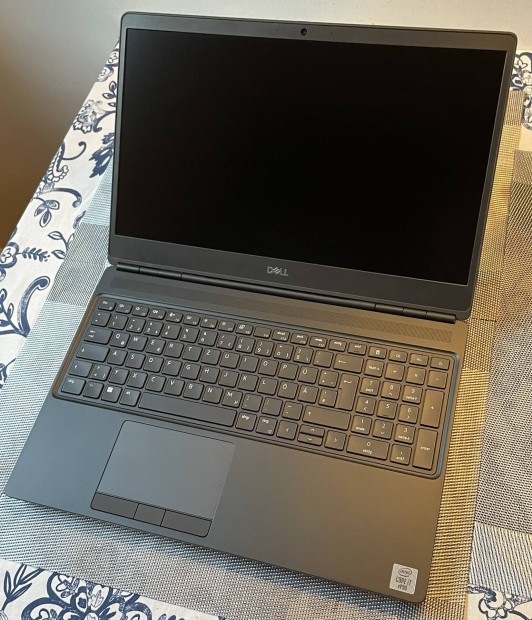 Dell Precision 7550 15.6 FHD i7-10850H 32GB 1TB NV Quadro tervez [^{